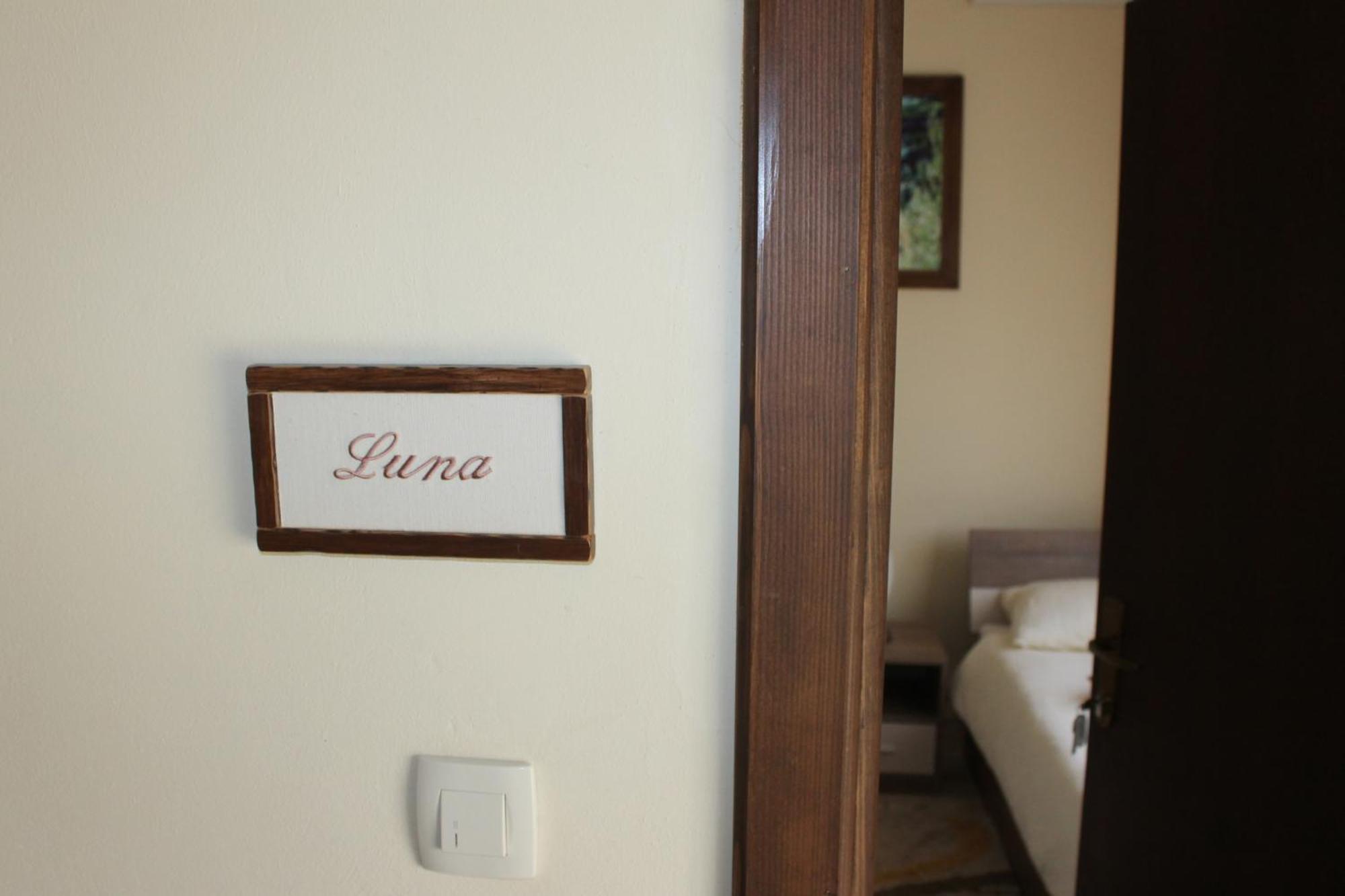 Rooms & Apartment Vinia Бйеловар Стая снимка